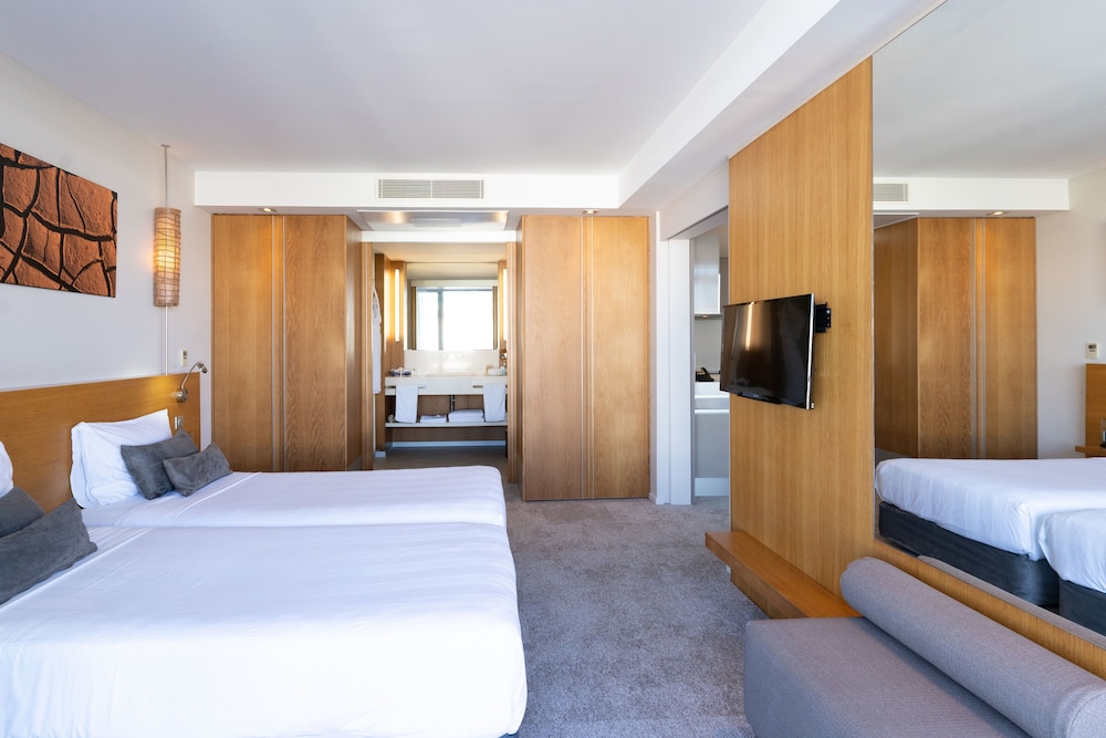 Chateau Royal Beach Resort and Spa 20/60