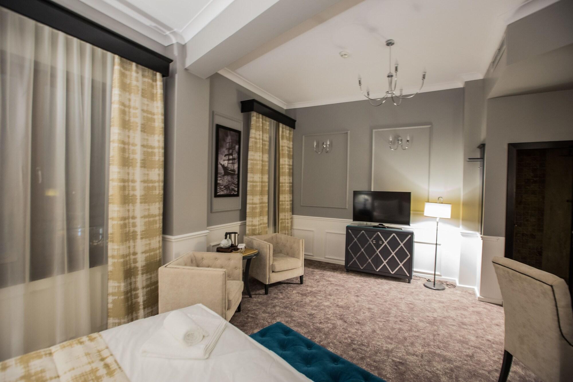 PENINSULA BOUTIQUE HOTEL 14/51