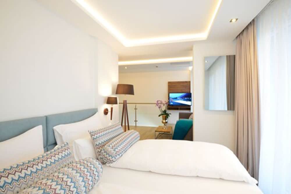 Parkhotel Residenz 12/53