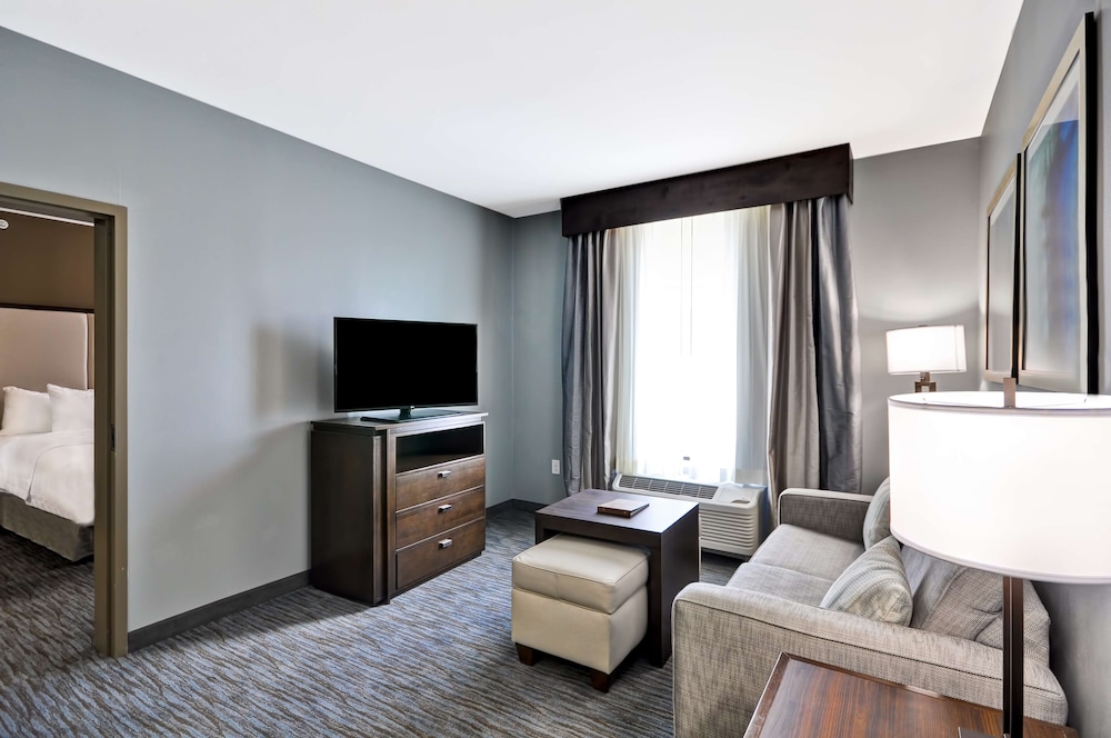 HOMEWOOD SUITES BY HILTON NEW BRAUNFELS 37/81