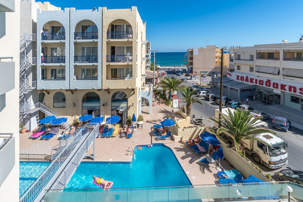 Lefkoniko Beach 48/54