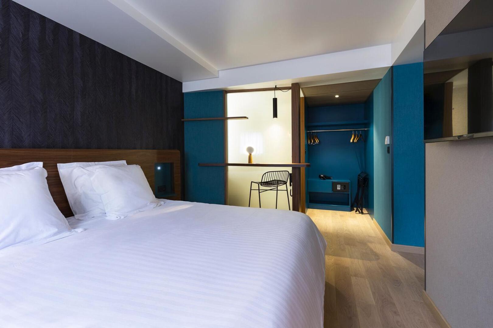 Ocean, Suite, King Bed