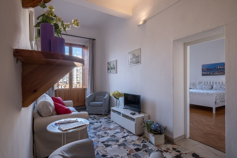 Santa Maria Novella Apartment 51/74