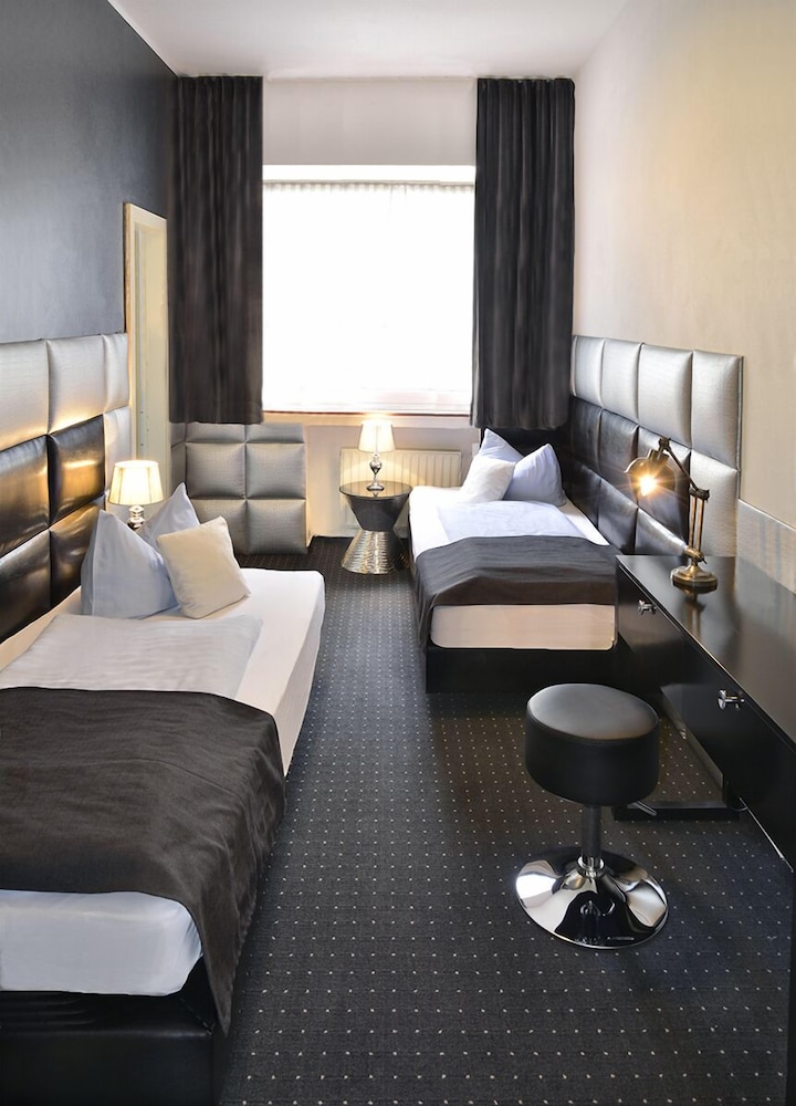 غرفة بسرير مزدوج، Hotel Am Wehrhahn 4/4