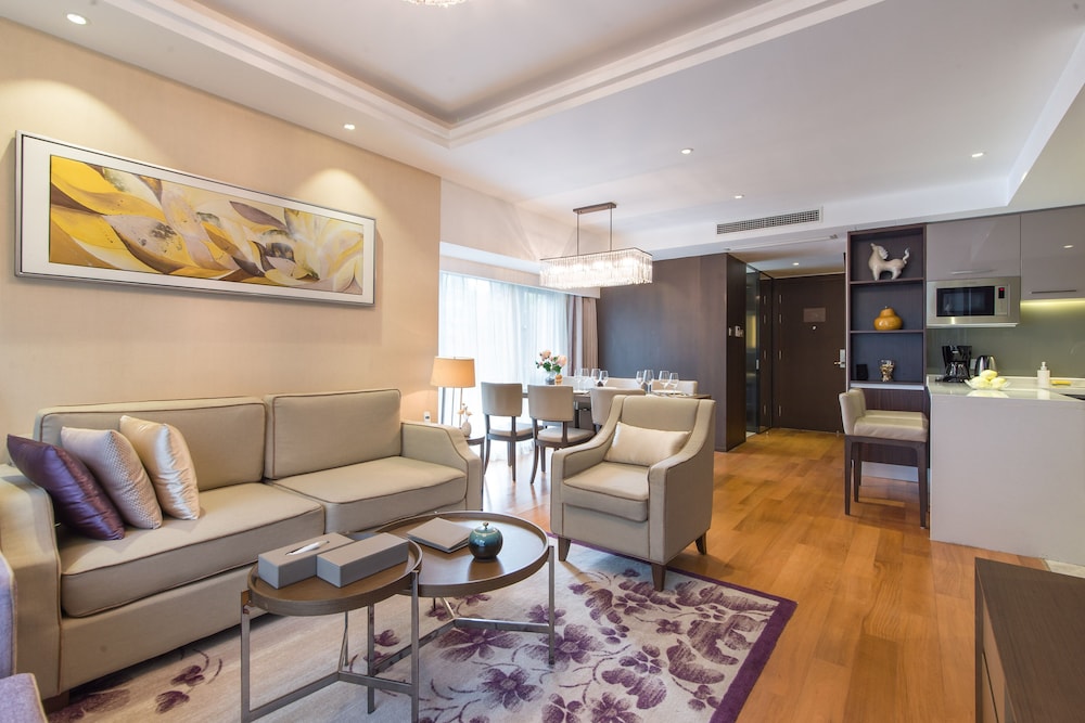 Savills Residence 24/49