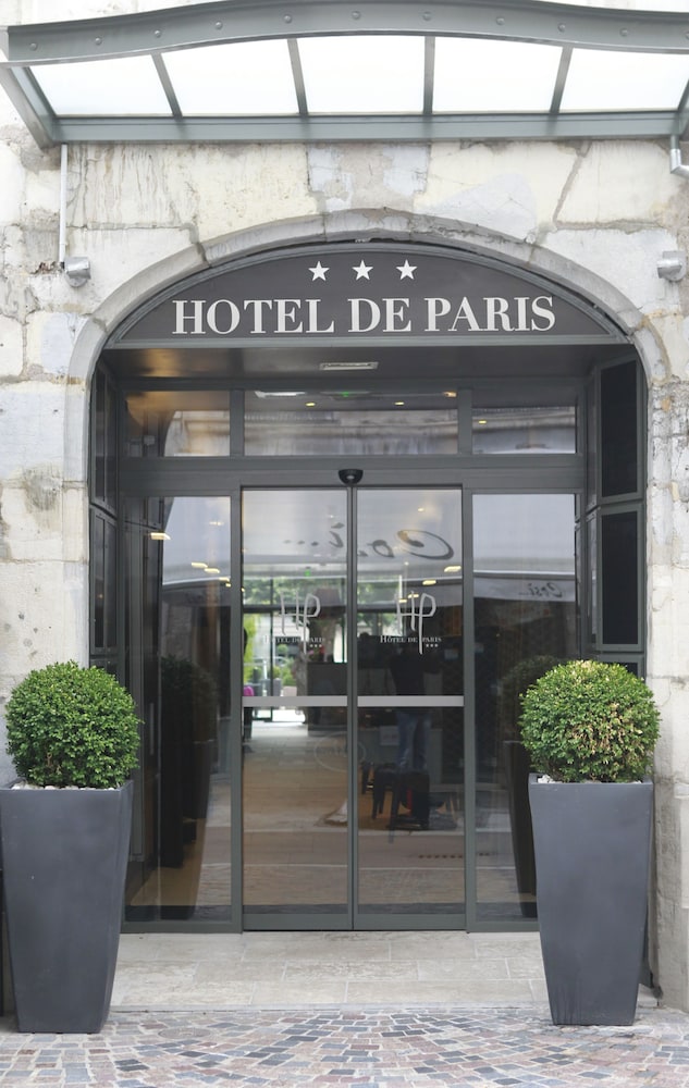 Hotel De Paris 1/57