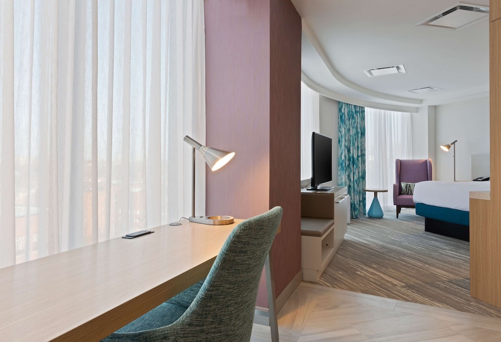 Hilton Garden Inn Boston Brookline Ma 23/57
