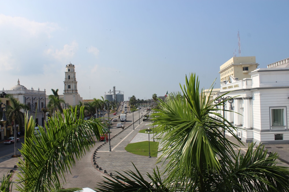 Oriente And Suites Hotel 59/67