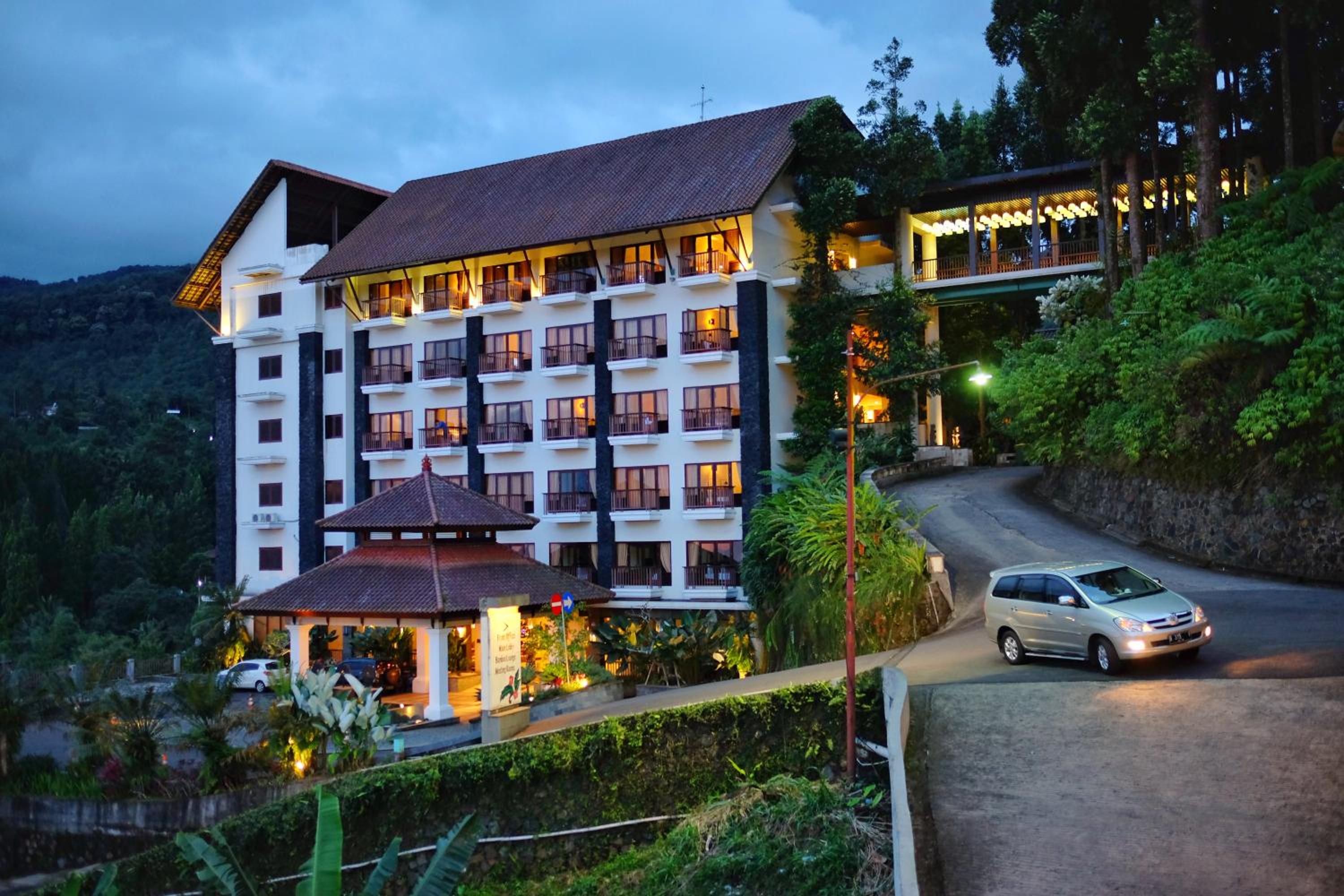 The Grand Hill Bistro Cafe Resort Hotel 6/57