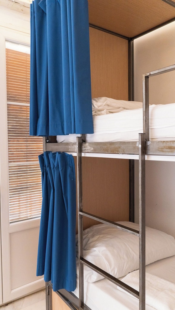 The Nomad Hostel 34/77
