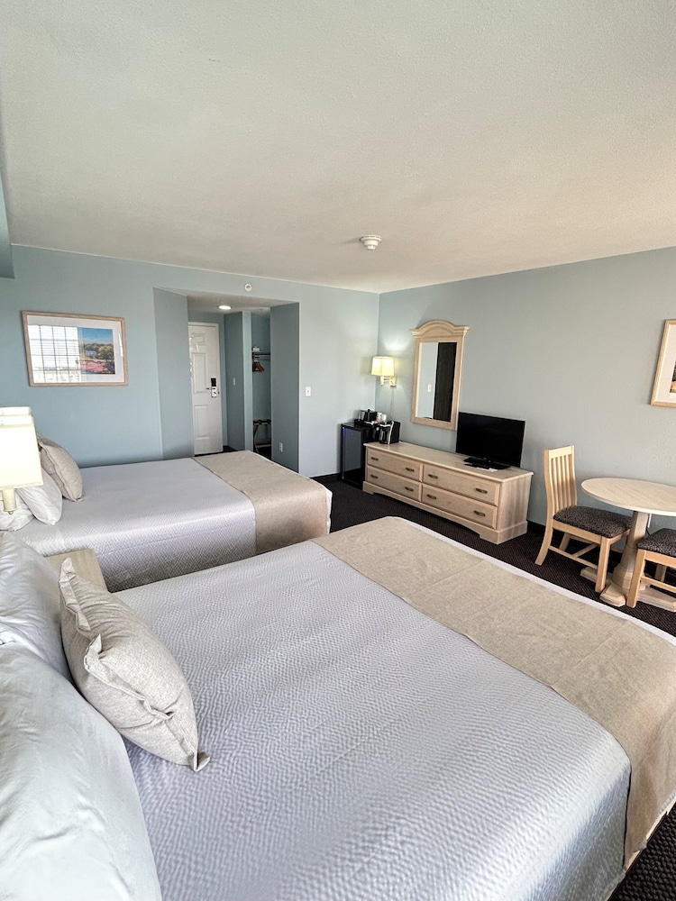 South Beach Resort Hotel 23/55