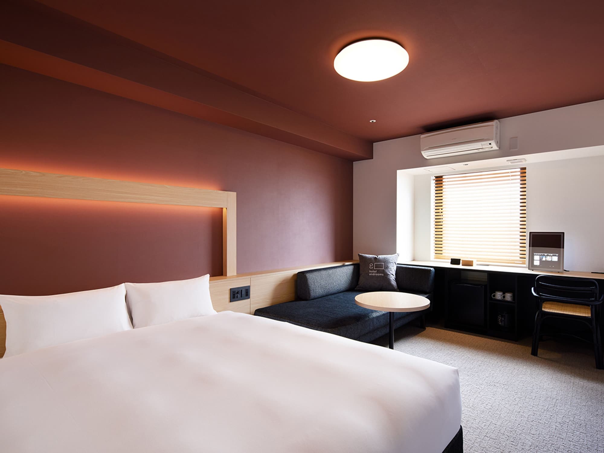SUPERIOR, DOUBLE BED
