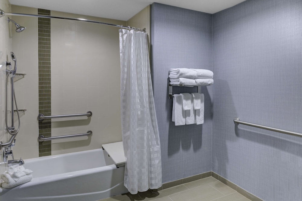 Hyatt Place Dallas-Allen 65/66