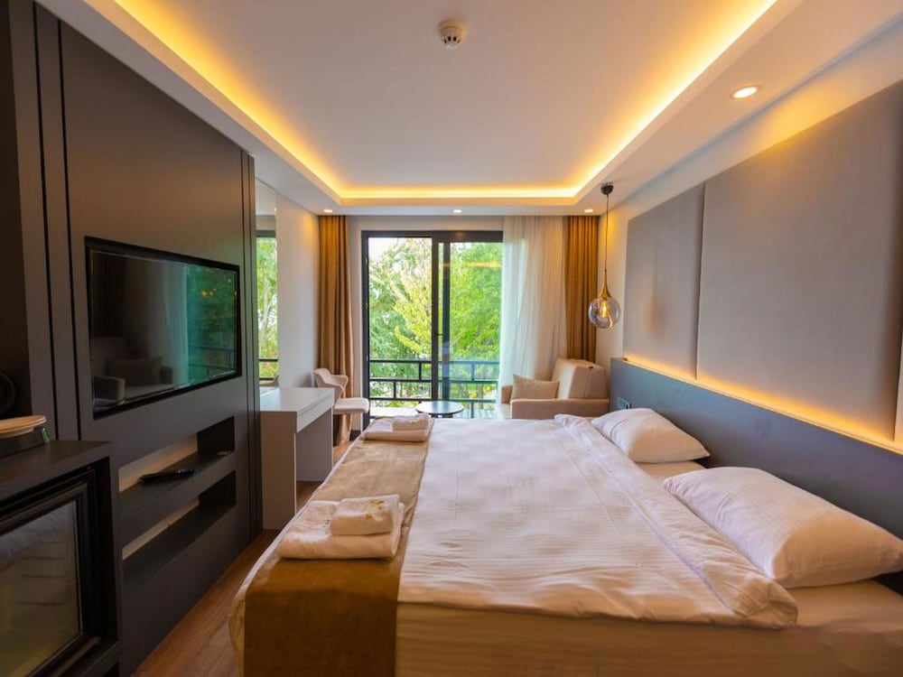 Deluxe, King Bed, Sea View