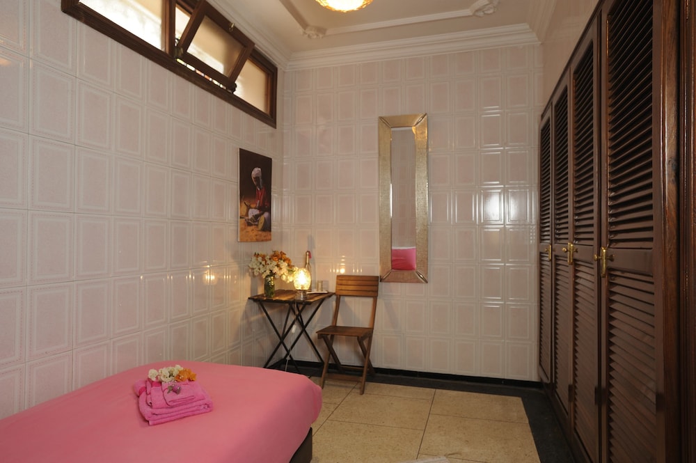L'Hostel 31/50