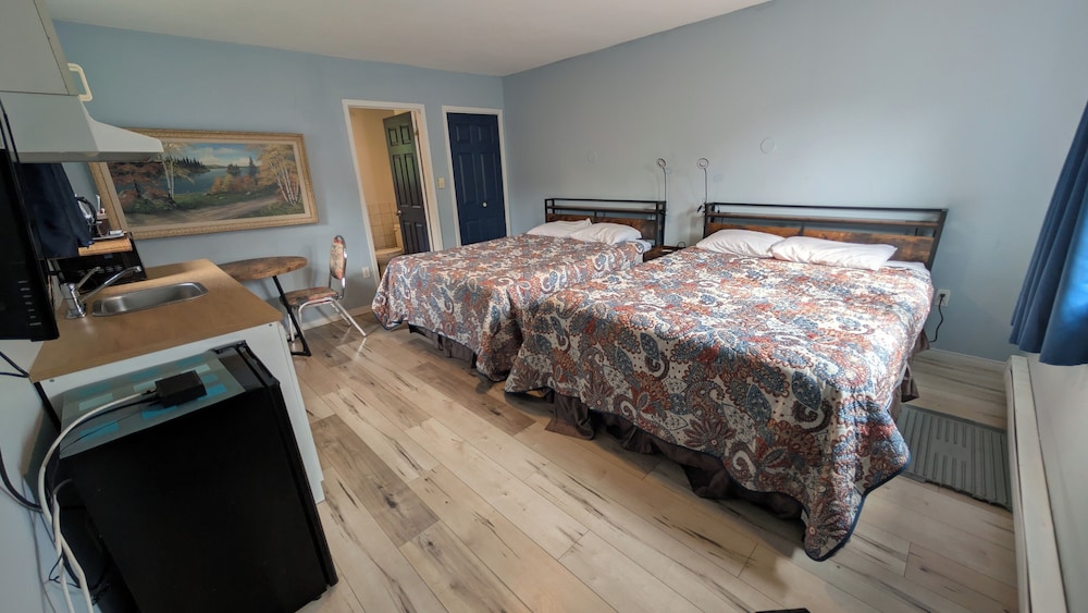 Oakwood Motel 18/56