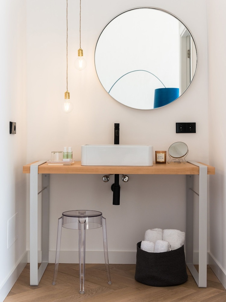 Sodium Hotel Boutique 10/50