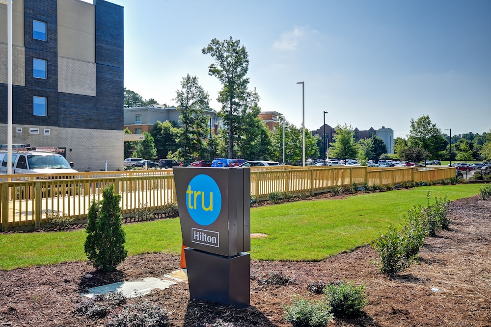 Tru By Hilton Raleigh Durham Airport 1/51