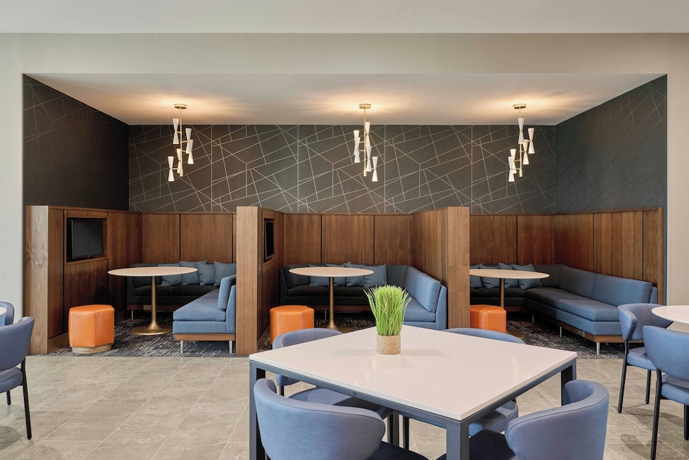 Courtyard by Marriott Madison 30/49