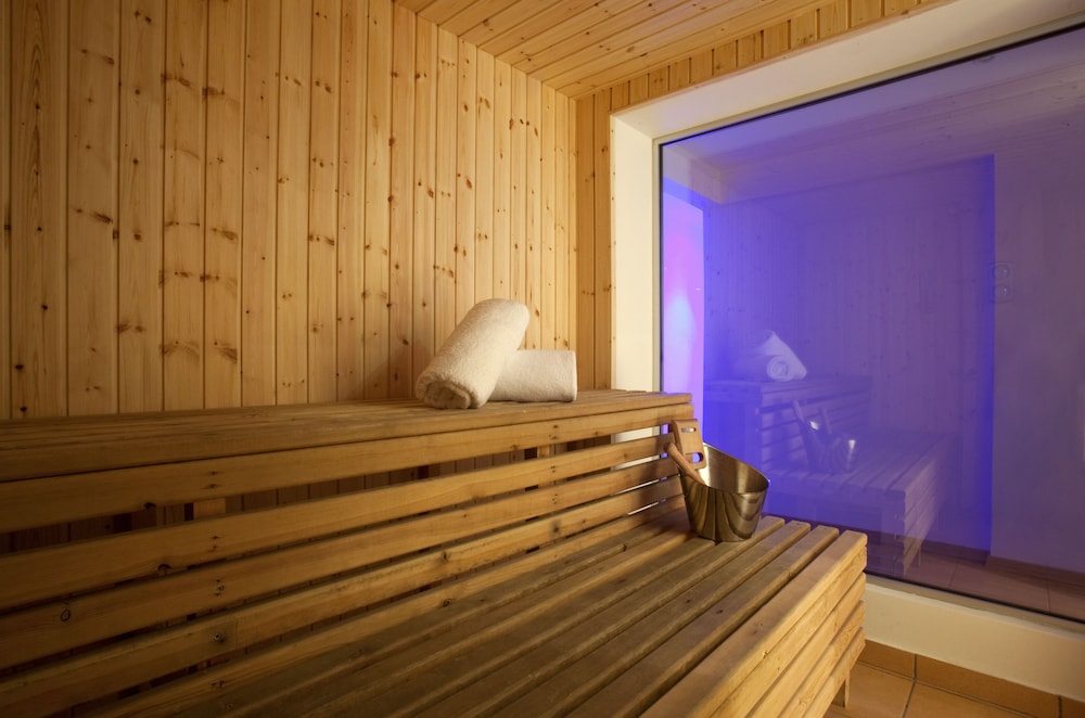 Sandy Beach Hotel & Spa 30/66