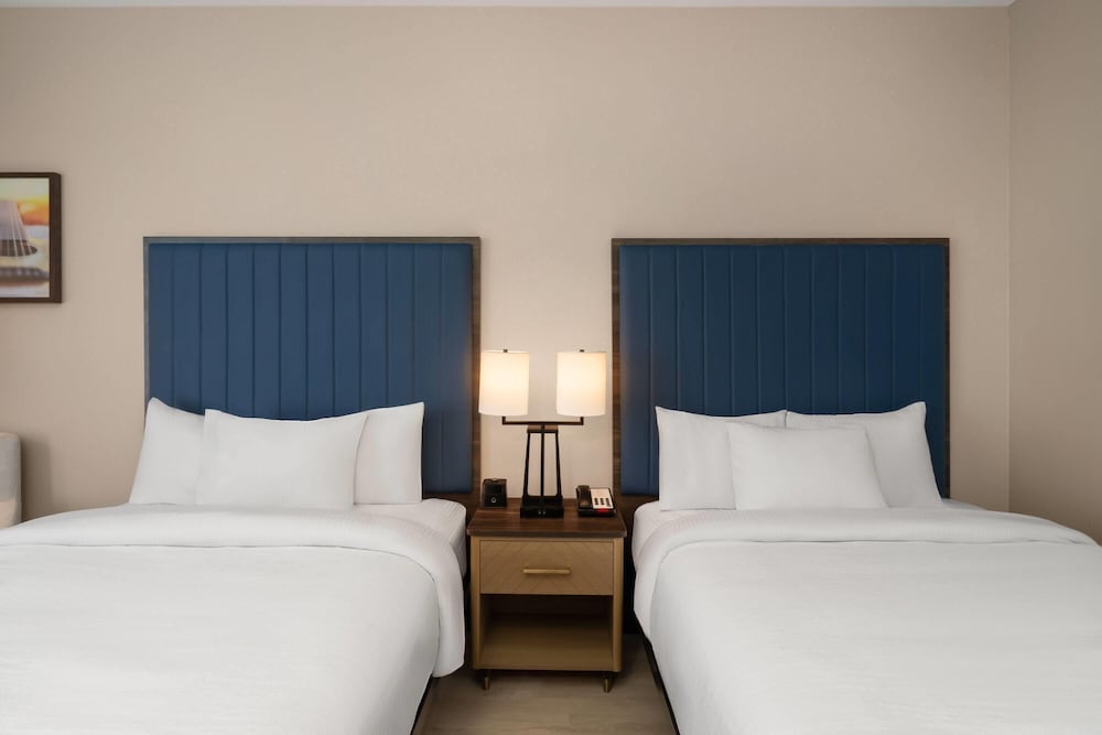 La Quinta Inn & Suites by Wyndham Tracy 19/53