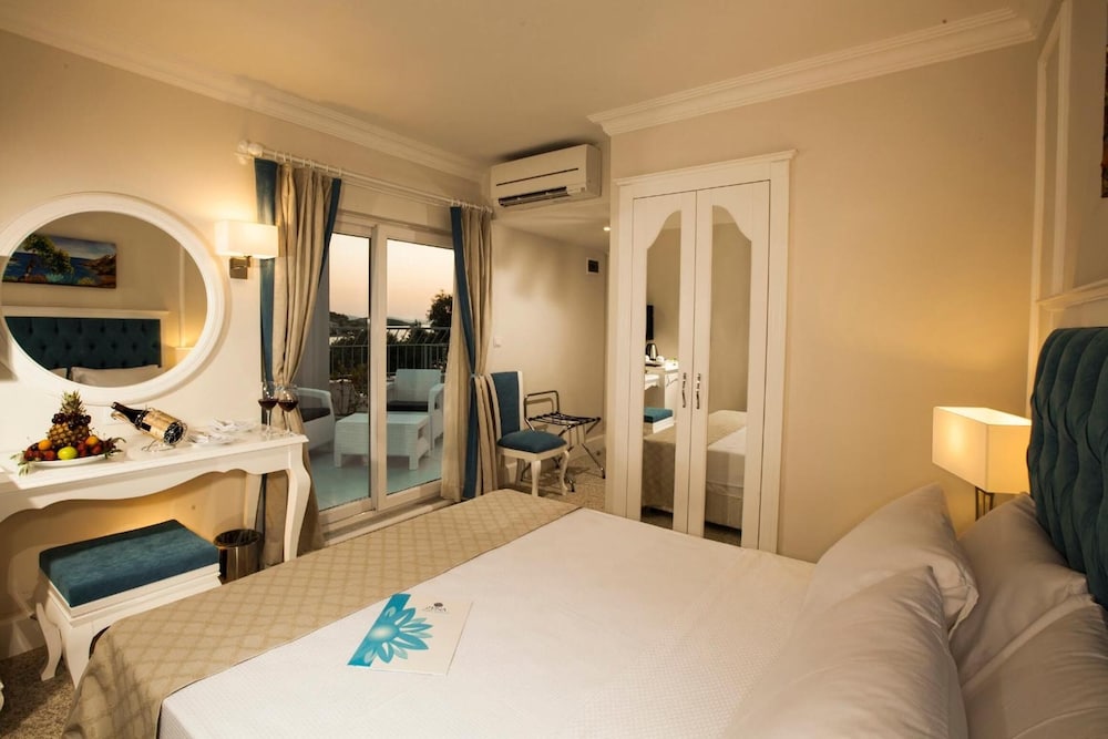 Zena Hotel Bodrum 5/25