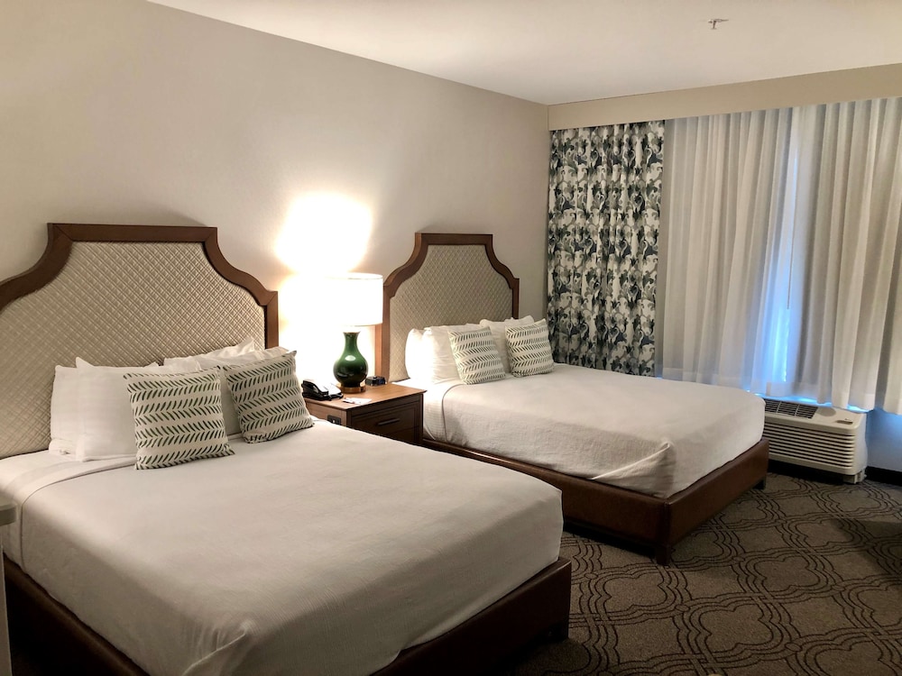 Best Western Premier Pasco Inn & Suites 9/64