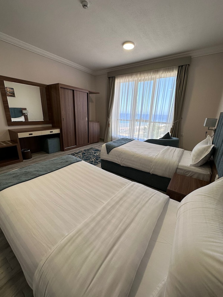 فندق سي فيو(SEAVIEW HOTEL) 17/74