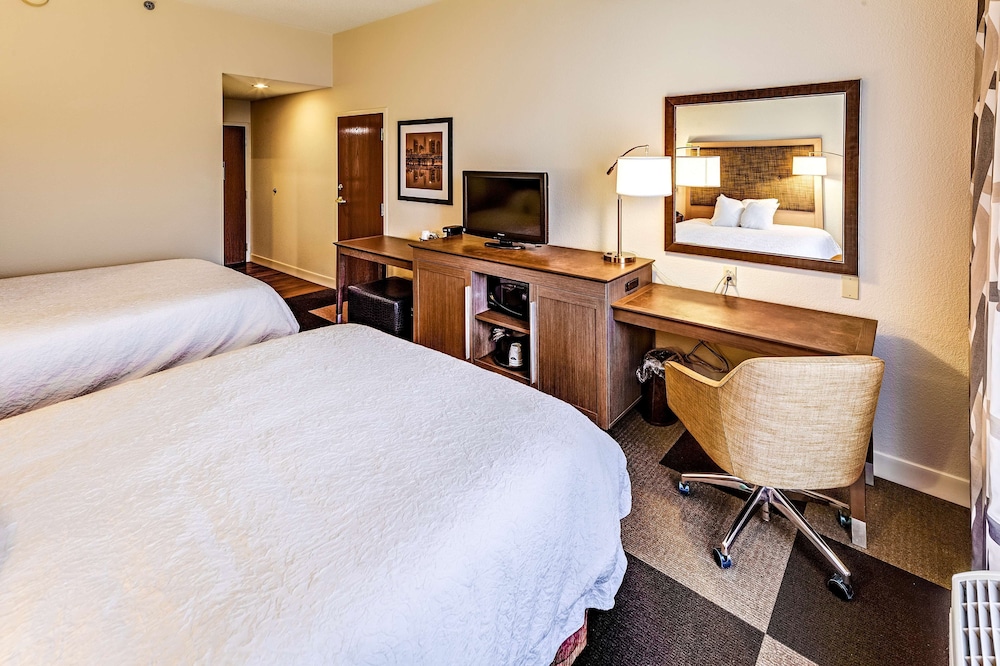 Hampton Inn by Hilton Columbus I-70E/Hamilton Rd. 26/72