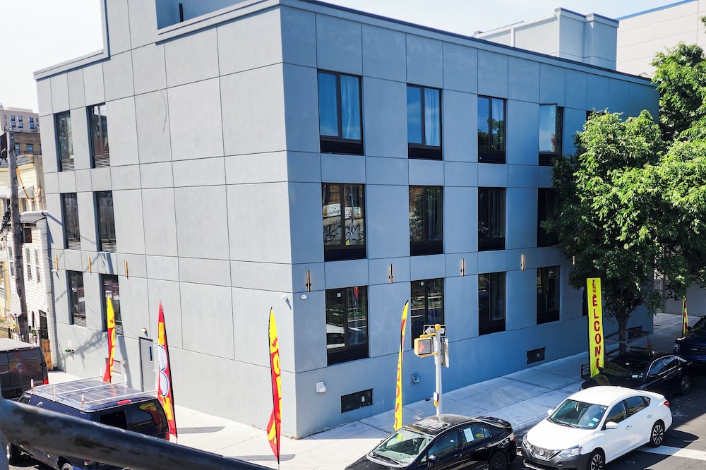 Hotel Fuego Bronx image