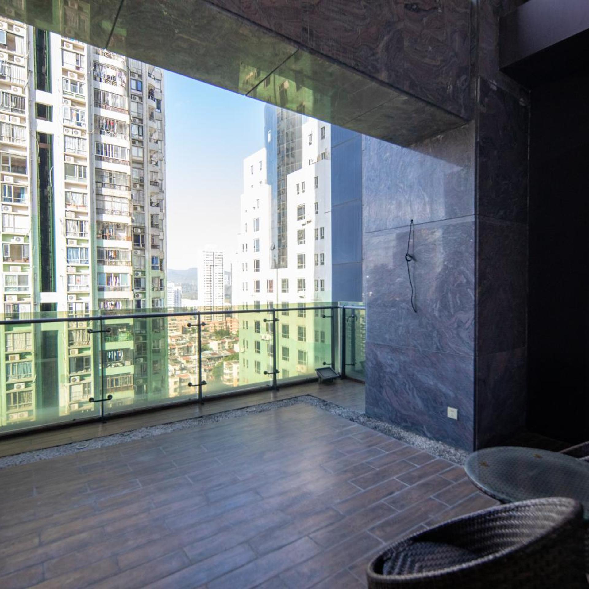 Harmony Hotel Shenzhen 56/82