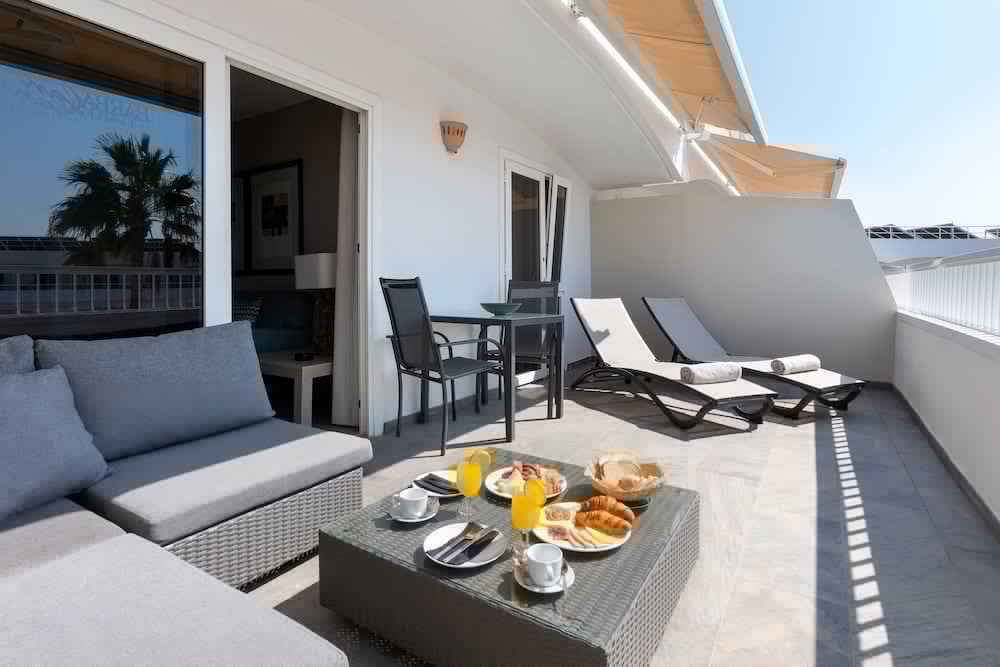 Sol Barbacan Apartments 46/72
