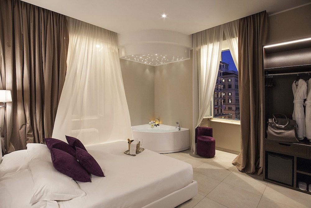 Roman Holidays Boutique Hotel 18/69