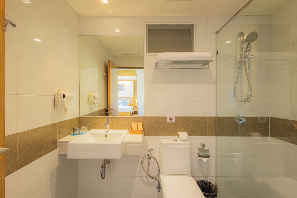 The Ashlee Plaza Patong Hotel & Spa 75/75