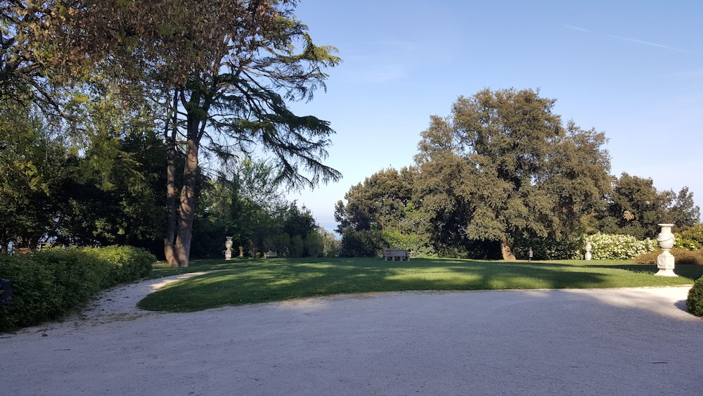 Villa Lattanzi 57/61
