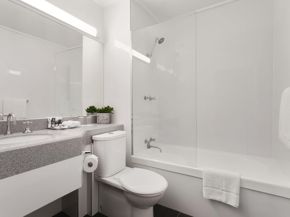 Mercure Melbourne Albert Park 72/72