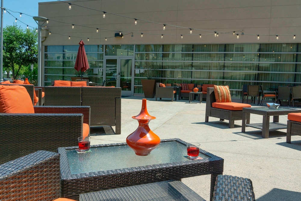 Courtyard Long Beach Airport 47/61
