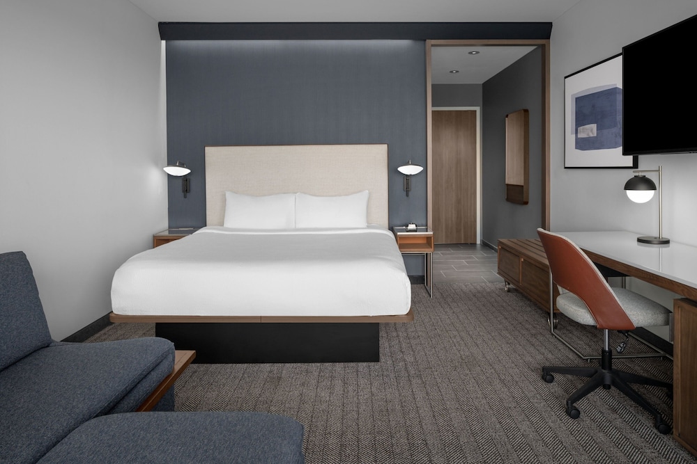 Courtyard by Marriott Myrtle Beach Oceanfront 12/48