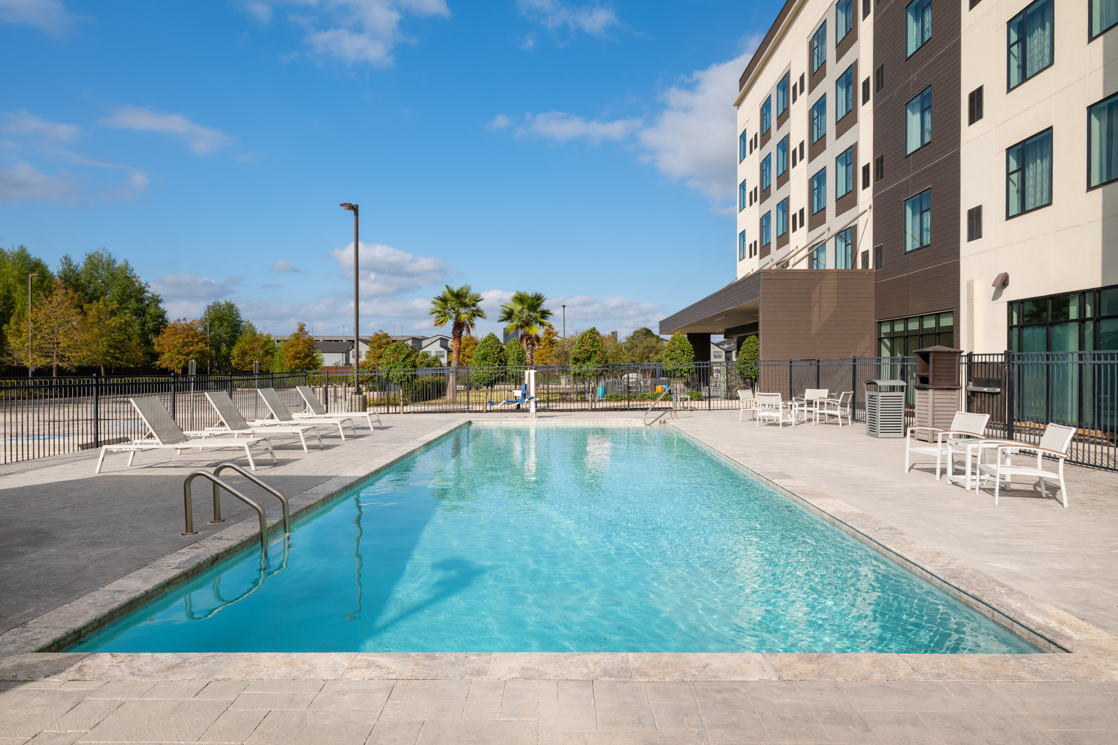 Even Hotels Shenandoah the Woodlands 78/82