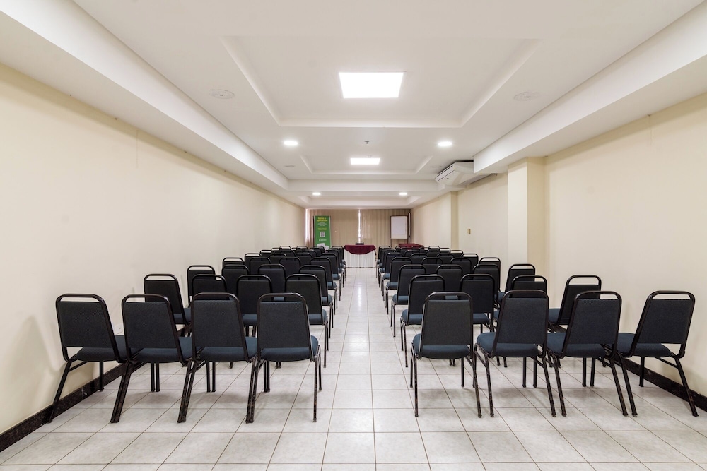 Hotel Euro Suite Recife Boa Viagem By Nacional Inn 61/69
