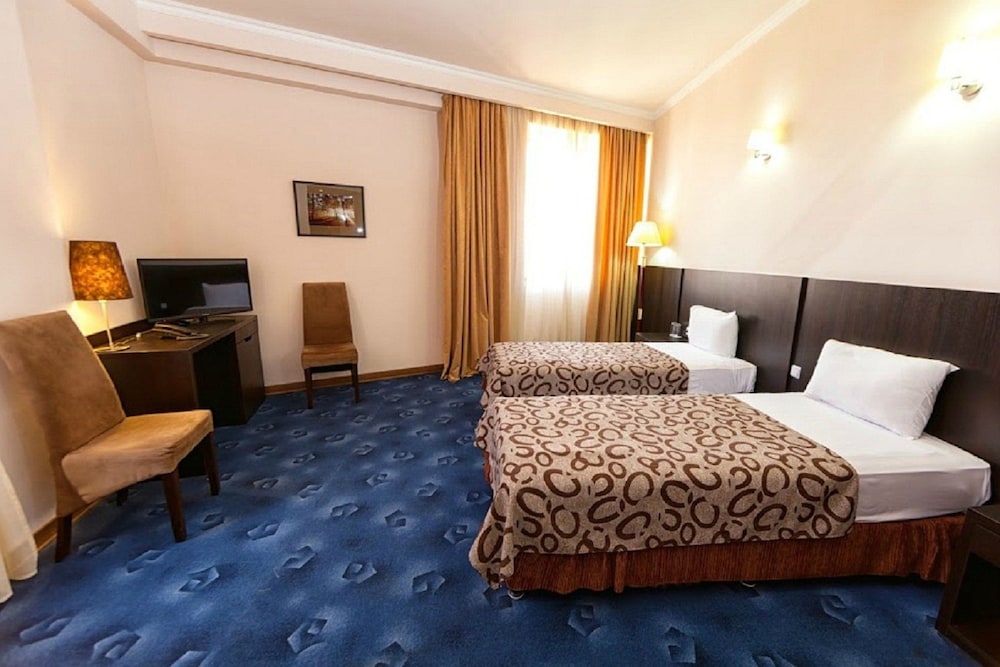 C Hotel 13/59