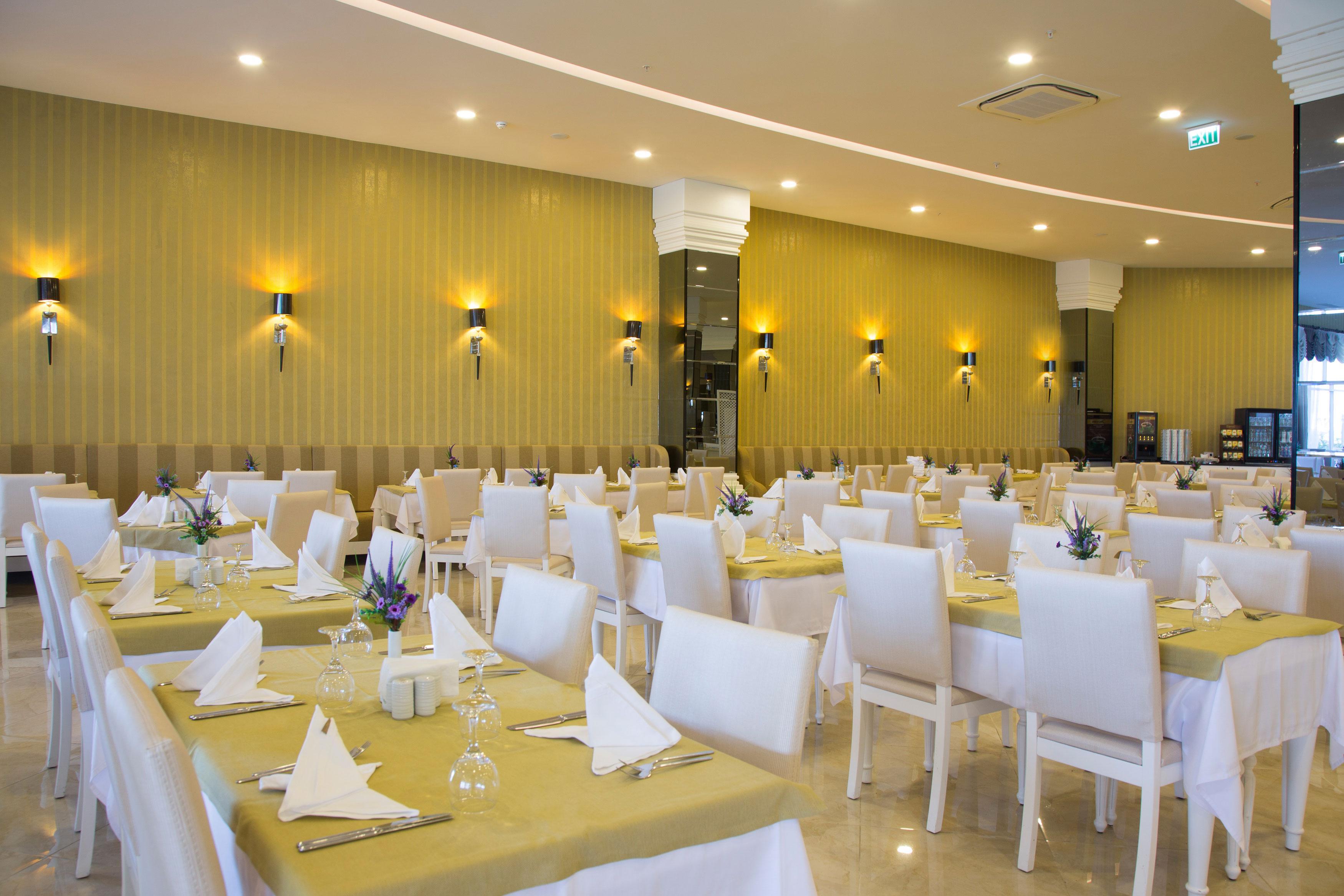 Water Side Resort And Spa 39/50