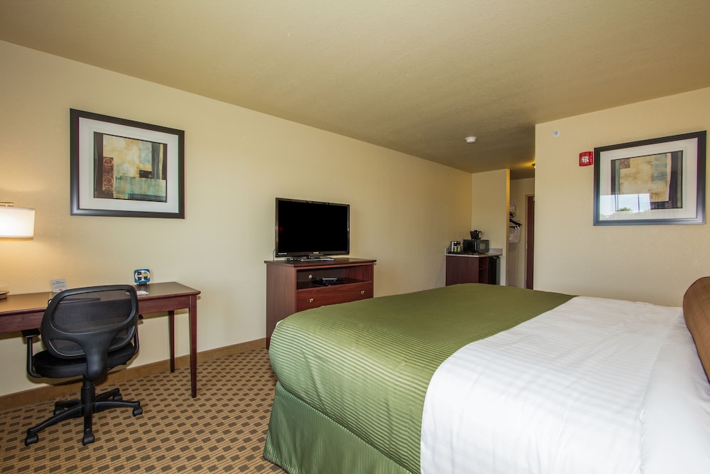 Cobblestone Inn Suites Corry Pa 28/70