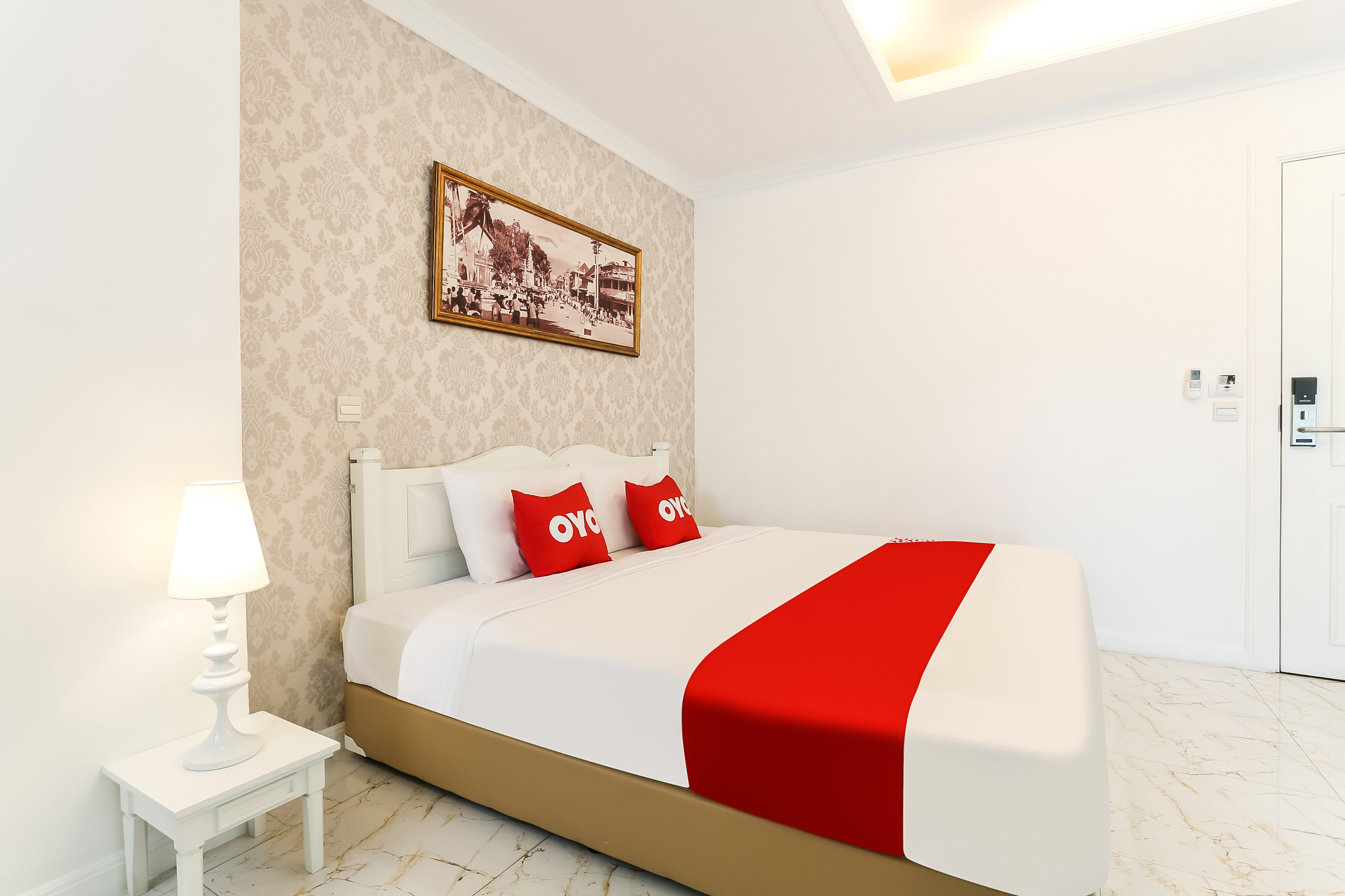B2 Riverside Colonial Hotel 13/43