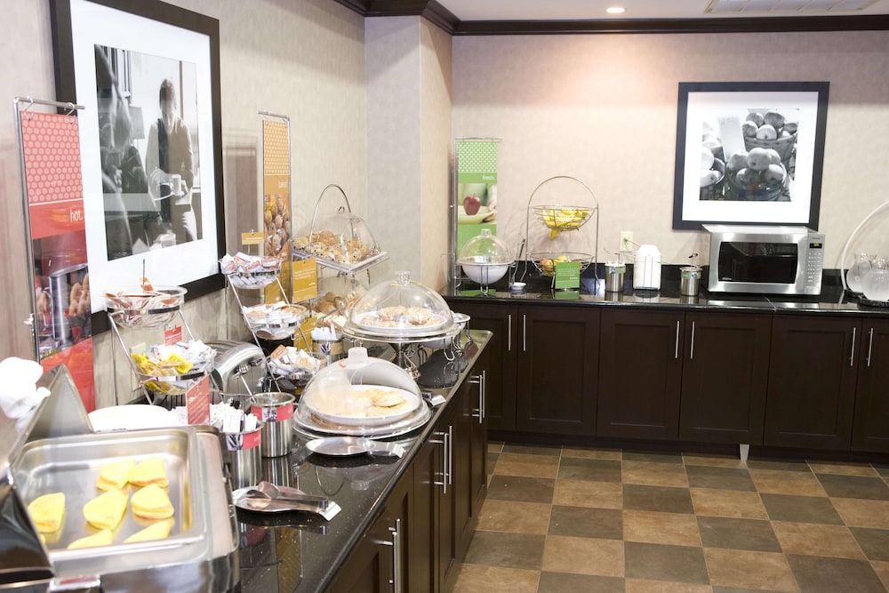 Hampton Inn Suites Mount Pleasant 44/61