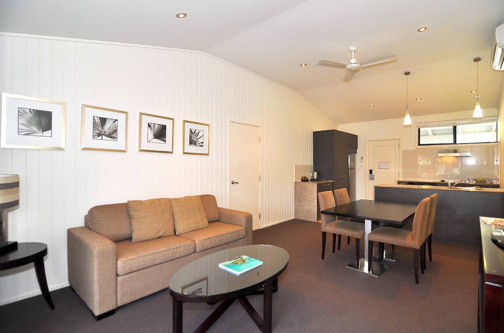 Mission Beach Resort 44/75