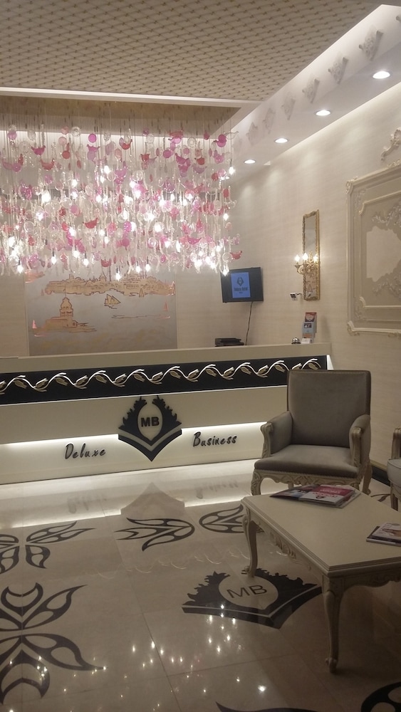 MB DELUXE HOTEL 49/59
