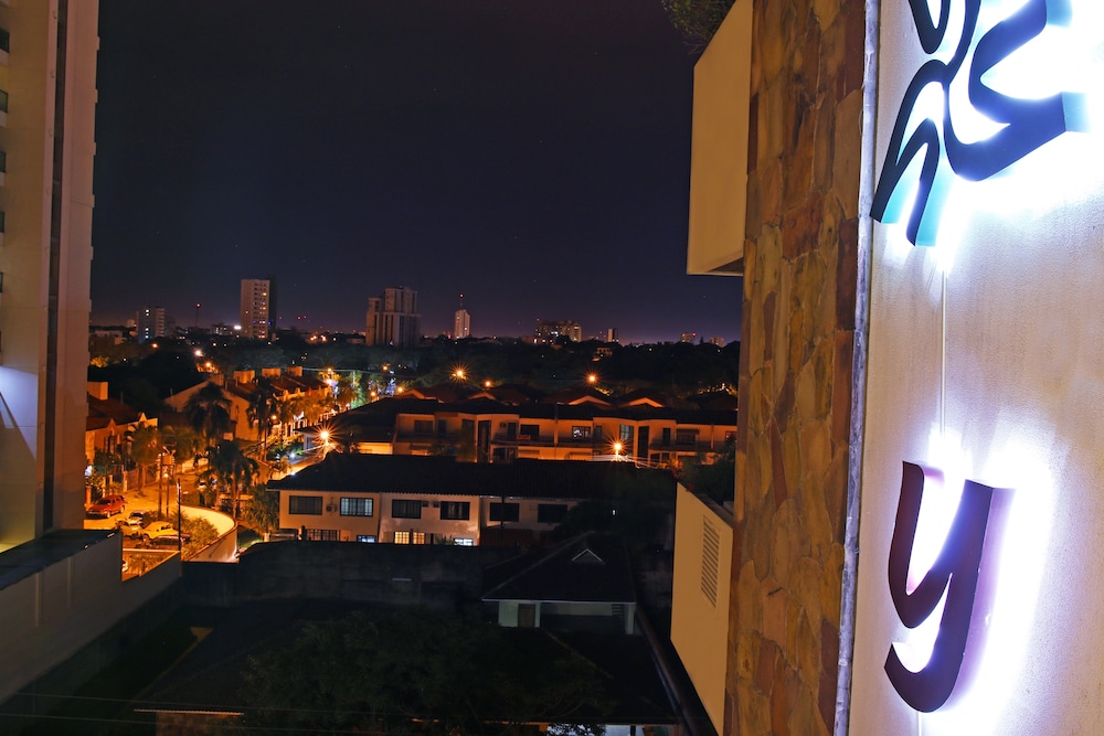 Yotau All Suites Hotel 43/50