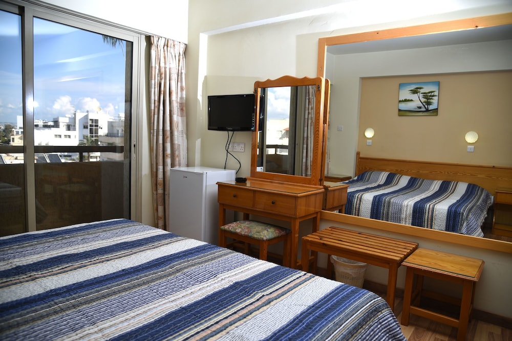 Elysso Hotel 30/60