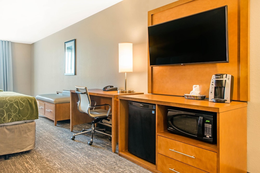 Comfort Suites North Charleston - Ashley Phosphate 28/32